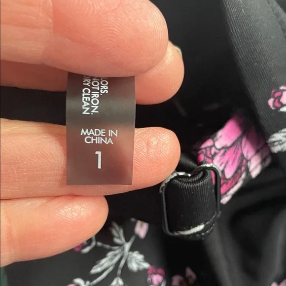 Floral Black and Pink swimsuit - Picture 4 of 5